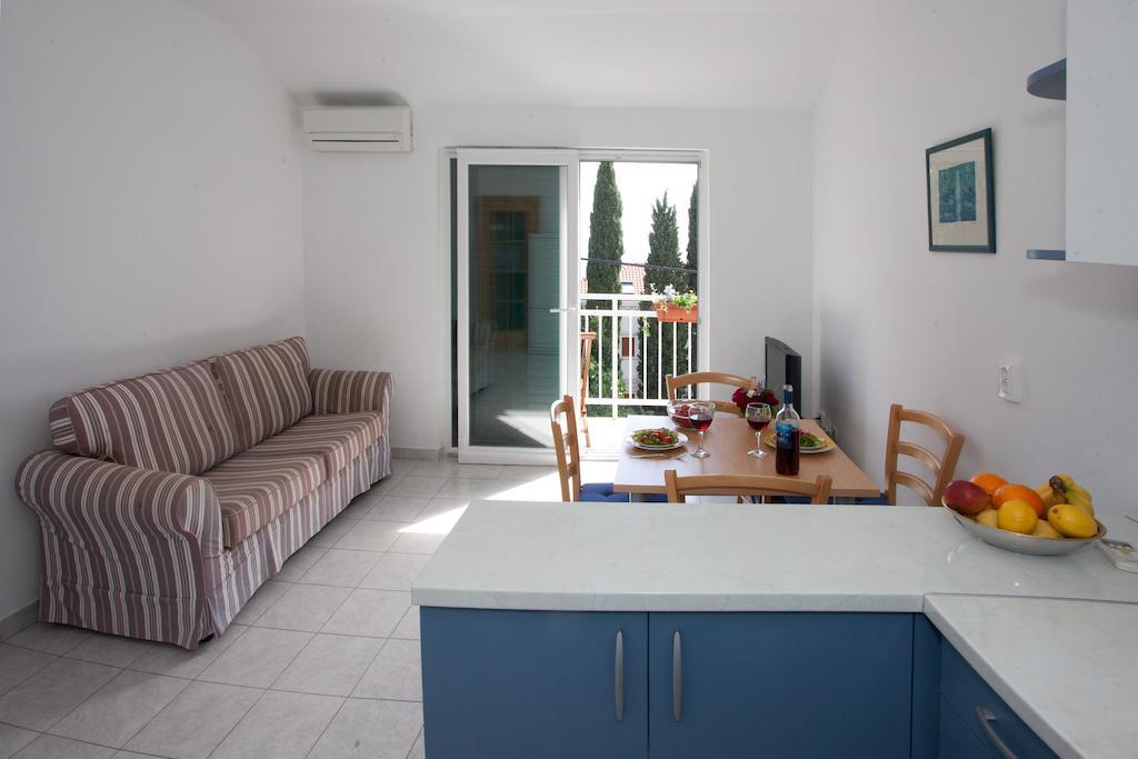 Apartment Firule Sandy Beach Split Bagian luar foto